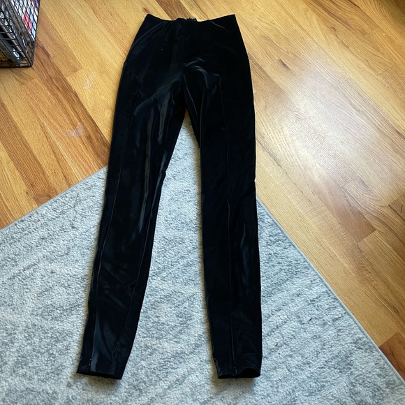 XS Velvet Guess Leggings - Picture 1 of 8